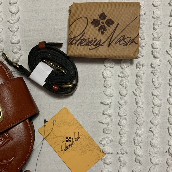 Patricia Nash Vintage Vegetable Tan Rose Tooled Collection Shoulder Bag NWT main image 6